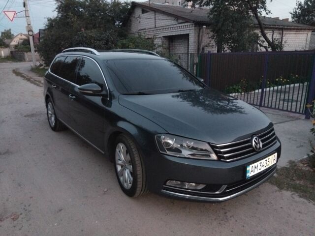 Серый Фольксваген Пассат Вариант, объемом двигателя 2 л и пробегом 350 тыс. км за 11000 $, фото 1 на Automoto.ua