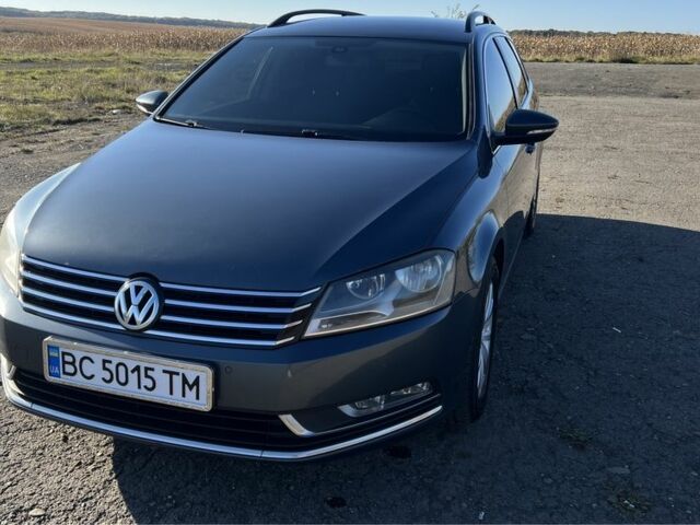 Серый Фольксваген Пассат Вариант, объемом двигателя 1.6 л и пробегом 239 тыс. км за 9700 $, фото 1 на Automoto.ua