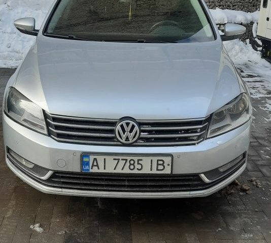 Серый Фольксваген Пассат Вариант, объемом двигателя 1.6 л и пробегом 268 тыс. км за 9999 $, фото 1 на Automoto.ua