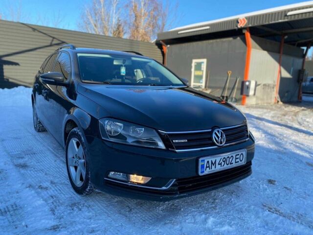 Серый Фольксваген Пассат Вариант, объемом двигателя 1.6 л и пробегом 280 тыс. км за 9000 $, фото 1 на Automoto.ua