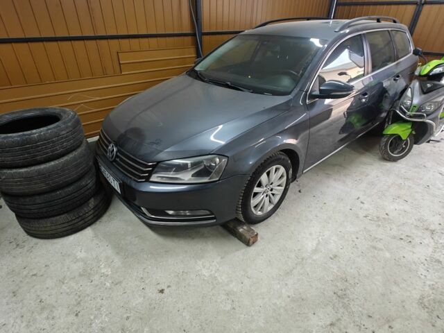 Сірий Фольксваген Пассат Варіант, об'ємом двигуна 2 л та пробігом 360 тис. км за 9600 $, фото 1 на Automoto.ua