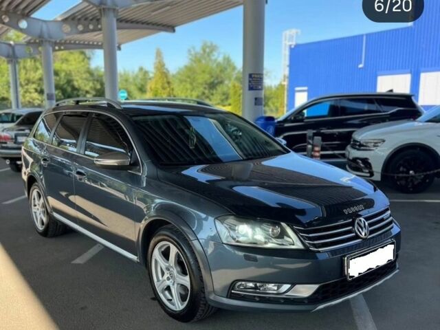 Серый Фольксваген Пассат Вариант, объемом двигателя 2 л и пробегом 205 тыс. км за 12300 $, фото 1 на Automoto.ua