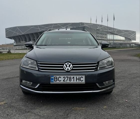 Серый Фольксваген Пассат Вариант, объемом двигателя 2 л и пробегом 231 тыс. км за 10600 $, фото 1 на Automoto.ua