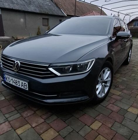 Серый Фольксваген Пассат Вариант, объемом двигателя 1.6 л и пробегом 252 тыс. км за 306 $, фото 1 на Automoto.ua