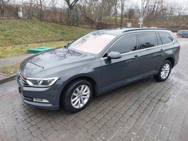 Серый Фольксваген Пассат Вариант, объемом двигателя 2 л и пробегом 200 тыс. км за 11990 $, фото 1 на Automoto.ua