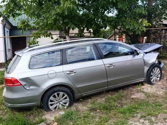 Сірий Фольксваген Пассат Варіант, об'ємом двигуна 1.6 л та пробігом 200 тис. км за 2300 $, фото 1 на Automoto.ua