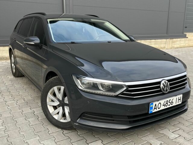 Серый Фольксваген Пассат Вариант, объемом двигателя 2 л и пробегом 325 тыс. км за 12700 $, фото 1 на Automoto.ua