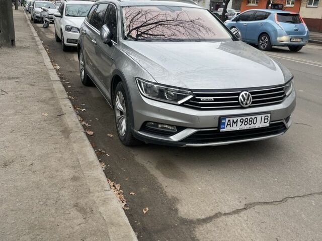 Серый Фольксваген Пассат Вариант, объемом двигателя 2 л и пробегом 222 тыс. км за 14950 $, фото 1 на Automoto.ua