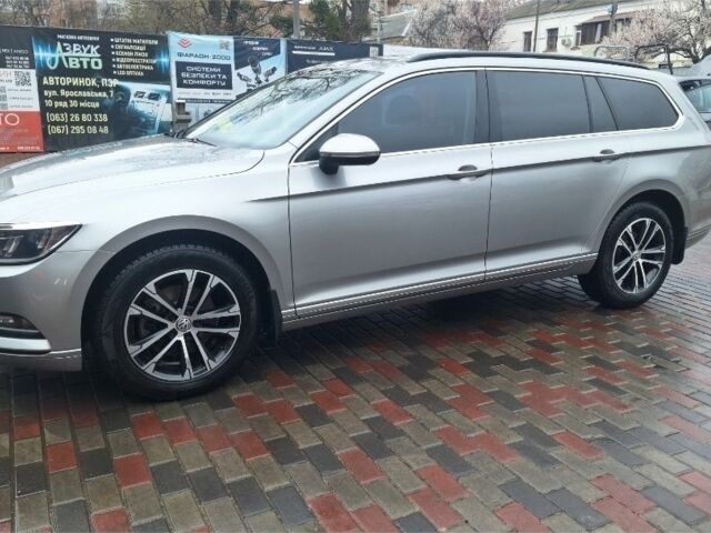 Сірий Фольксваген Пассат Варіант, об'ємом двигуна 2 л та пробігом 218 тис. км за 16000 $, фото 1 на Automoto.ua