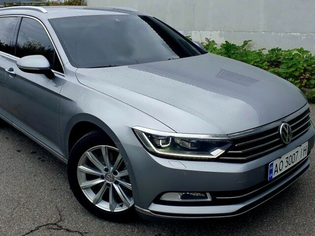 Серый Фольксваген Пассат Вариант, объемом двигателя 2 л и пробегом 300 тыс. км за 18500 $, фото 1 на Automoto.ua