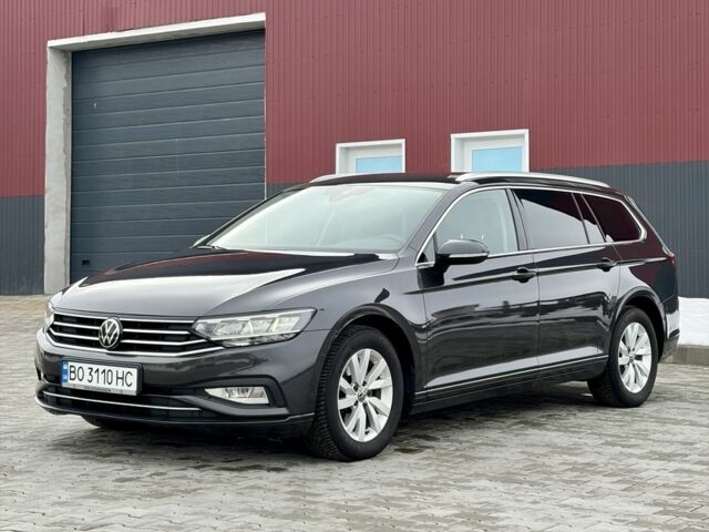 Серый Фольксваген Пассат Вариант, объемом двигателя 2 л и пробегом 210 тыс. км за 18499 $, фото 1 на Automoto.ua