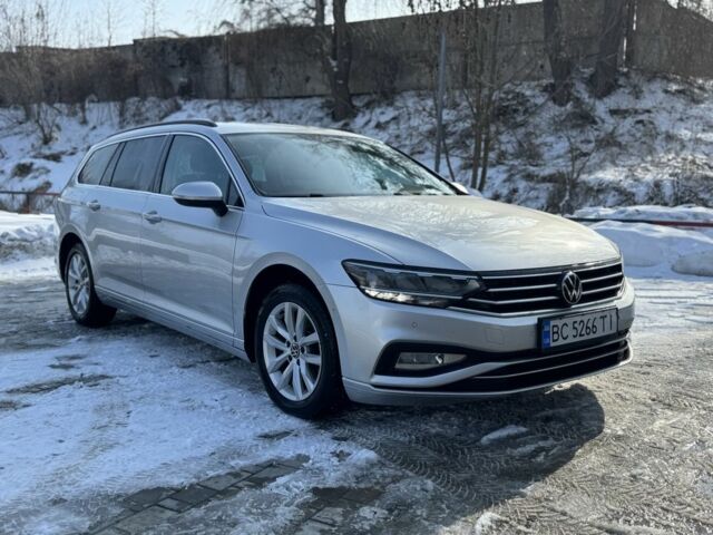 Серый Фольксваген Пассат Вариант, объемом двигателя 2 л и пробегом 300 тыс. км за 15900 $, фото 1 на Automoto.ua