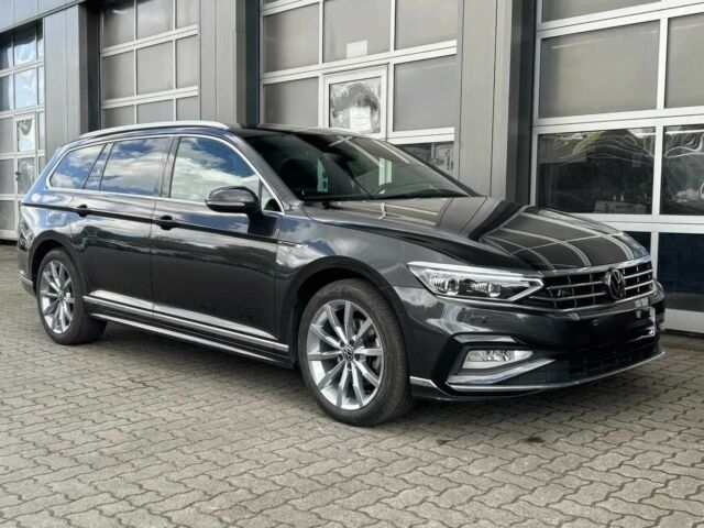 Фольксваген Пассат Вариант 2023 в Киеве на Automoto.ua Серый Фольксваген Пассат Вариант, объемом двигателя 2 л и пробегом 19 тыс. км за 5100 $, фото 1 на Automoto.ua