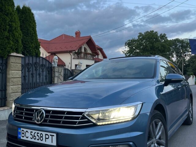 Синій Фольксваген Пассат Варіант, об'ємом двигуна 1.6 л та пробігом 223 тис. км за 18541 $, фото 1 на Automoto.ua