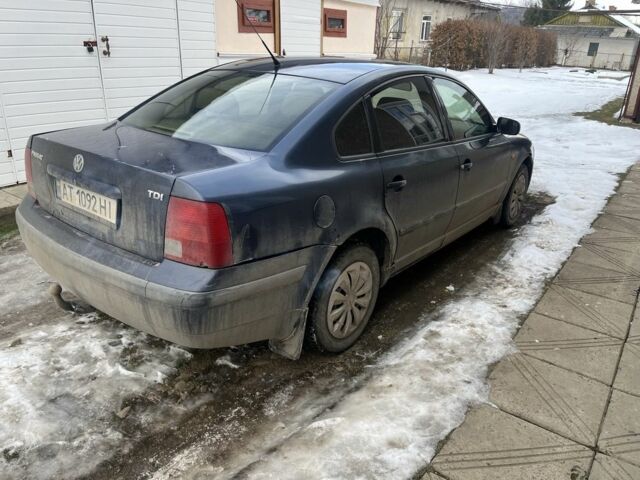 Синий Фольксваген Пассат Вариант, объемом двигателя 1.9 л и пробегом 453 тыс. км за 2000 $, фото 1 на Automoto.ua