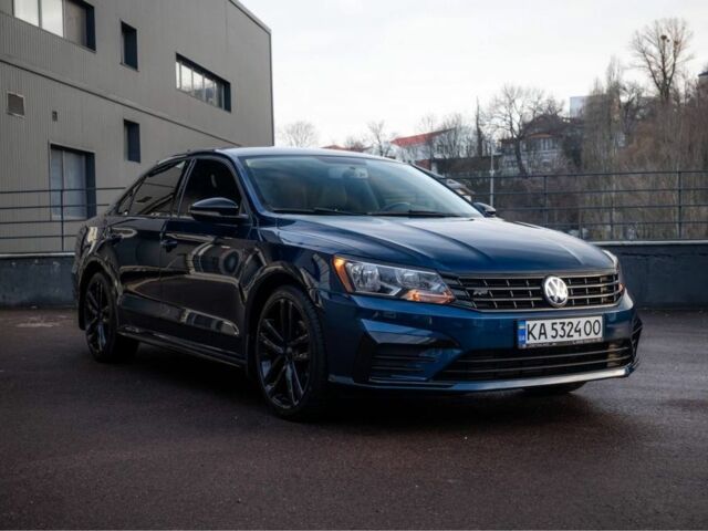 Синий Фольксваген Пассат Вариант, объемом двигателя 2 л и пробегом 98 тыс. км за 17999 $, фото 1 на Automoto.ua