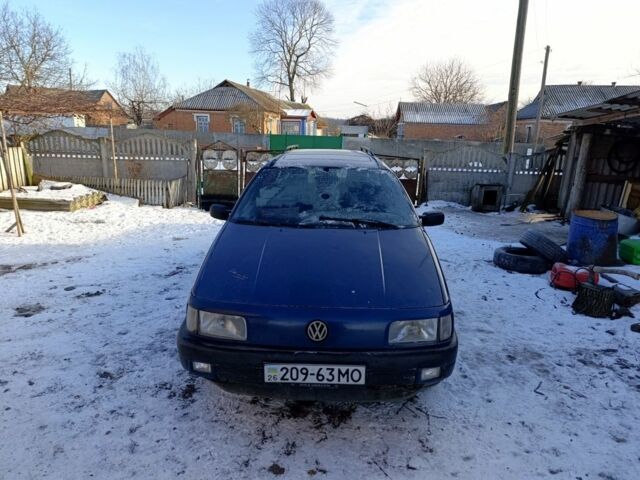 Синий Фольксваген Пассат Вариант, объемом двигателя 0 л и пробегом 460 тыс. км за 1300 $, фото 1 на Automoto.ua