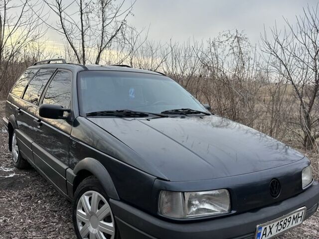 Синий Фольксваген Пассат Вариант, объемом двигателя 2 л и пробегом 500 тыс. км за 1500 $, фото 1 на Automoto.ua