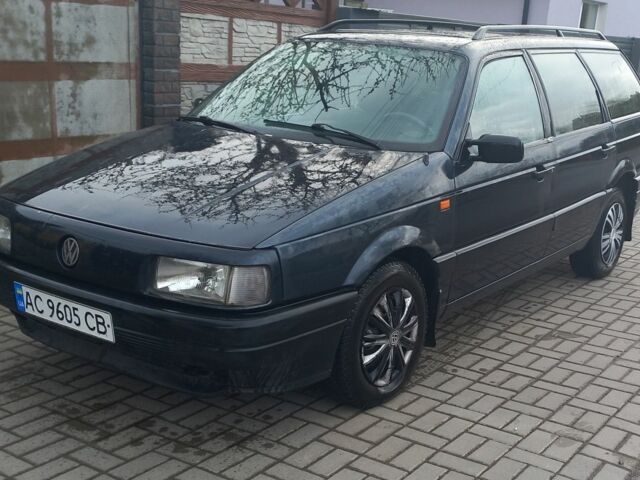 Синий Фольксваген Пассат Вариант, объемом двигателя 1.8 л и пробегом 320 тыс. км за 2000 $, фото 1 на Automoto.ua