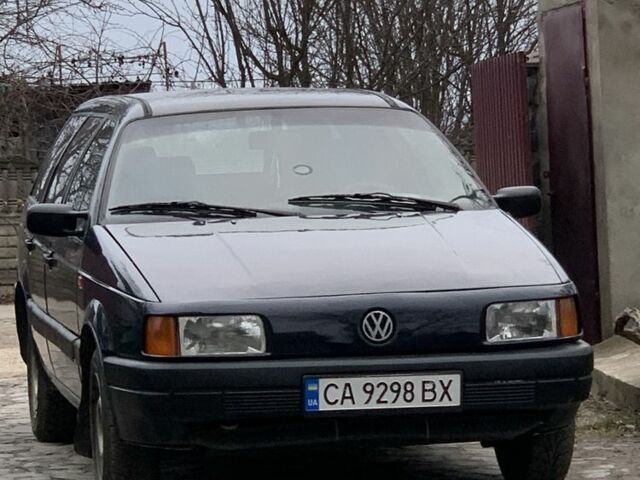 Фольксваген Пассат Варіант 1992 у Лысянке на Automoto.ua Синій Фольксваген Пассат Варіант, об'ємом двигуна 1.8 л та пробігом 380 тис. км за 2500 $, фото 1 на Automoto.ua
