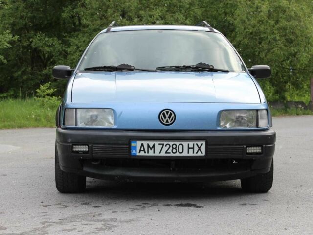 Синий Фольксваген Пассат Вариант, объемом двигателя 2 л и пробегом 414 тыс. км за 2099 $, фото 1 на Automoto.ua