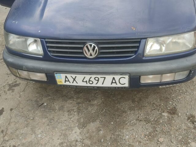 Синий Фольксваген Пассат Вариант, объемом двигателя 2 л и пробегом 300 тыс. км за 1200 $, фото 1 на Automoto.ua