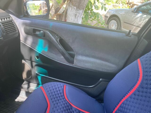 Синій Фольксваген Пассат Варіант, об'ємом двигуна 1.9 л та пробігом 300 тис. км за 3084 $, фото 1 на Automoto.ua