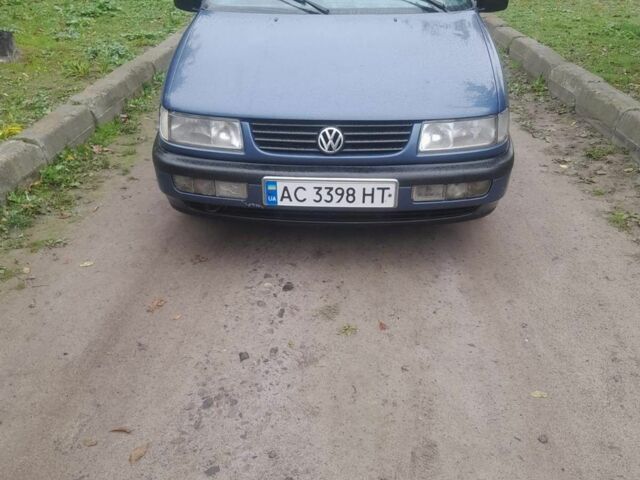Фольксваген Пассат Варіант 1994 у Володимир-Волинський на Automoto.ua Синій Фольксваген Пассат Варіант, об'ємом двигуна 2 л та пробігом 250 тис. км за 1600 $, фото 1 на Automoto.ua