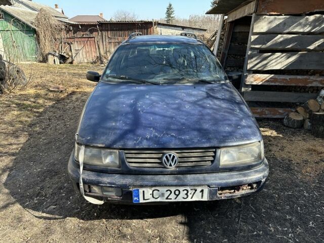 Синий Фольксваген Пассат Вариант, объемом двигателя 1.9 л и пробегом 300 тыс. км за 650 $, фото 1 на Automoto.ua