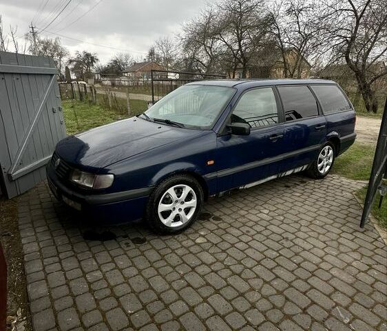 Синій Фольксваген Пассат Варіант, об'ємом двигуна 1.9 л та пробігом 400 тис. км за 999 $, фото 1 на Automoto.ua