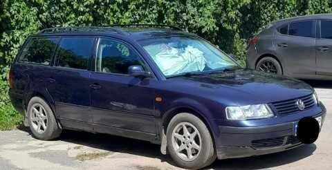 Синій Фольксваген Пассат Варіант, об'ємом двигуна 1.9 л та пробігом 246 тис. км за 3549 $, фото 1 на Automoto.ua