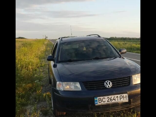 Синий Фольксваген Пассат Вариант, объемом двигателя 1.8 л и пробегом 205 тыс. км за 1600 $, фото 1 на Automoto.ua