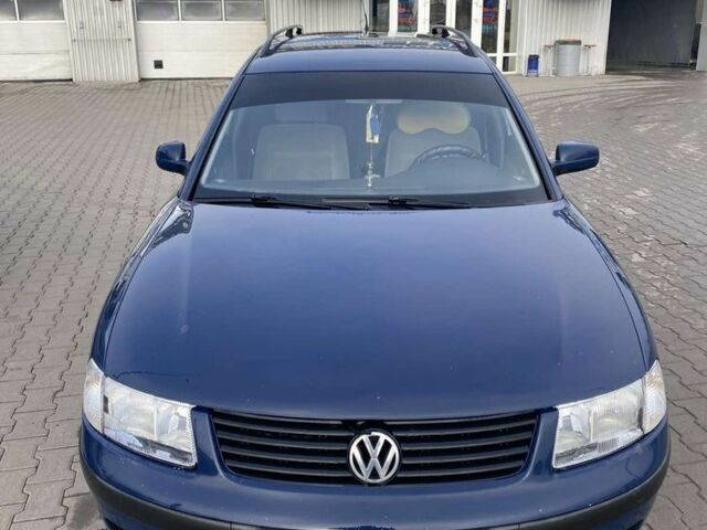 Синий Фольксваген Пассат Вариант, объемом двигателя 2 л и пробегом 360 тыс. км за 3500 $, фото 1 на Automoto.ua