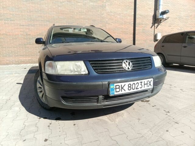 Синий Фольксваген Пассат Вариант, объемом двигателя 1.9 л и пробегом 450 тыс. км за 3200 $, фото 1 на Automoto.ua