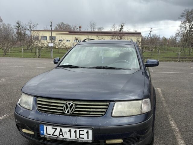 Синій Фольксваген Пассат Варіант, об'ємом двигуна 2 л та пробігом 3 тис. км за 1600 $, фото 1 на Automoto.ua