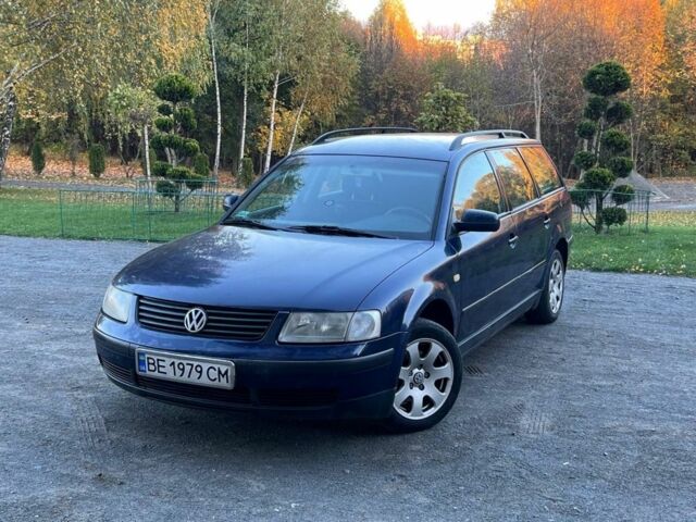 Синій Фольксваген Пассат Варіант, об'ємом двигуна 1.6 л та пробігом 279 тис. км за 2699 $, фото 1 на Automoto.ua