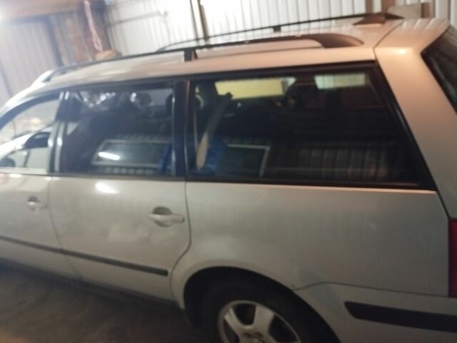 Синий Фольксваген Пассат Вариант, объемом двигателя 0 л и пробегом 270 тыс. км за 1300 $, фото 1 на Automoto.ua