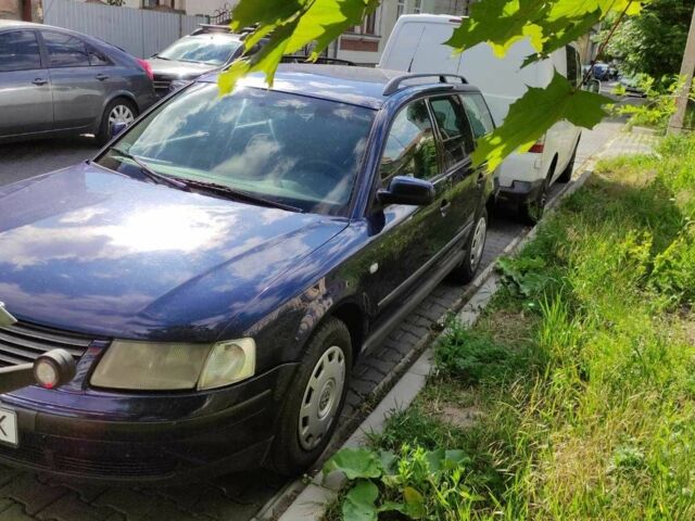 Синий Фольксваген Пассат Вариант, объемом двигателя 0 л и пробегом 282 тыс. км за 4500 $, фото 1 на Automoto.ua