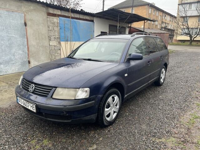 Синий Фольксваген Пассат Вариант, объемом двигателя 1.9 л и пробегом 333 тыс. км за 2100 $, фото 1 на Automoto.ua