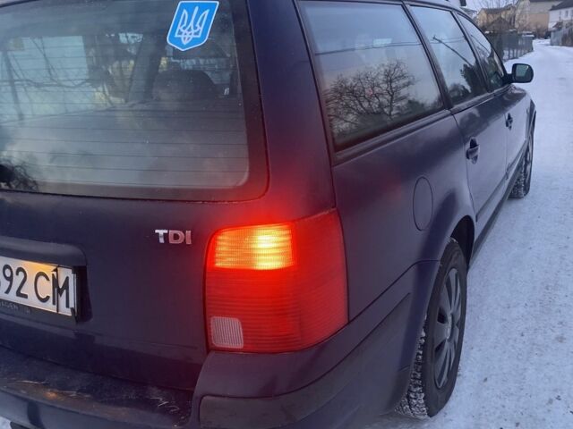 Синий Фольксваген Пассат Вариант, объемом двигателя 1.9 л и пробегом 460 тыс. км за 4400 $, фото 1 на Automoto.ua