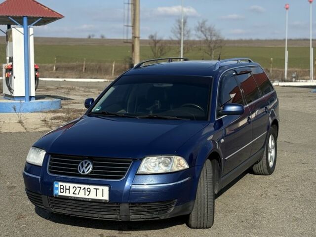 Синій Фольксваген Пассат Варіант, об'ємом двигуна 1.8 л та пробігом 300 тис. км за 3999 $, фото 1 на Automoto.ua