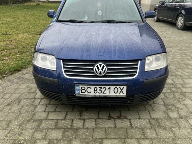 Синій Фольксваген Пассат Варіант, об'ємом двигуна 1.9 л та пробігом 300 тис. км за 2137 $, фото 1 на Automoto.ua