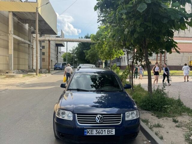 Синий Фольксваген Пассат Вариант, объемом двигателя 1.9 л и пробегом 390 тыс. км за 3500 $, фото 1 на Automoto.ua