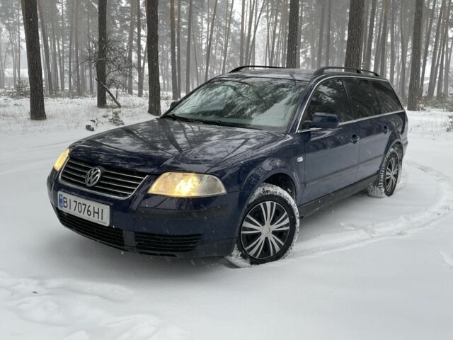 Синій Фольксваген Пассат Варіант, об'ємом двигуна 1.6 л та пробігом 240 тис. км за 4700 $, фото 1 на Automoto.ua