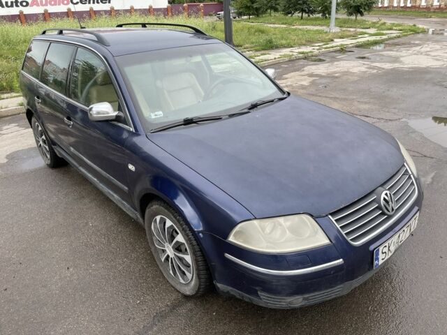 Синій Фольксваген Пассат Варіант, об'ємом двигуна 2.5 л та пробігом 260 тис. км за 2014 $, фото 1 на Automoto.ua