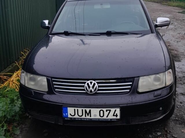 Синий Фольксваген Пассат Вариант, объемом двигателя 0 л и пробегом 360 тыс. км за 1400 $, фото 1 на Automoto.ua