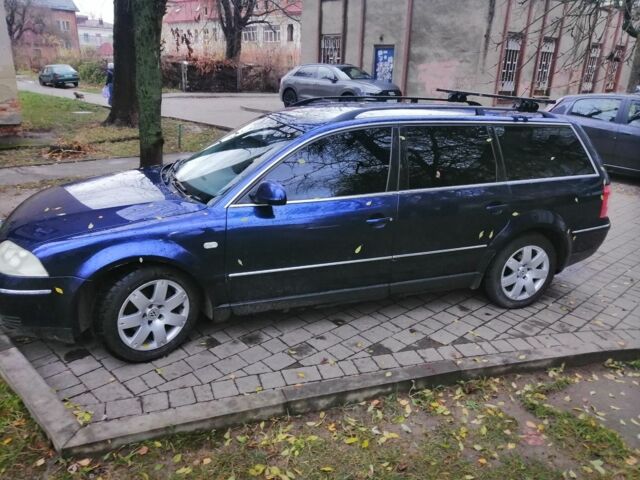 Синій Фольксваген Пассат Варіант, об'ємом двигуна 2 л та пробігом 316 тис. км за 3400 $, фото 1 на Automoto.ua