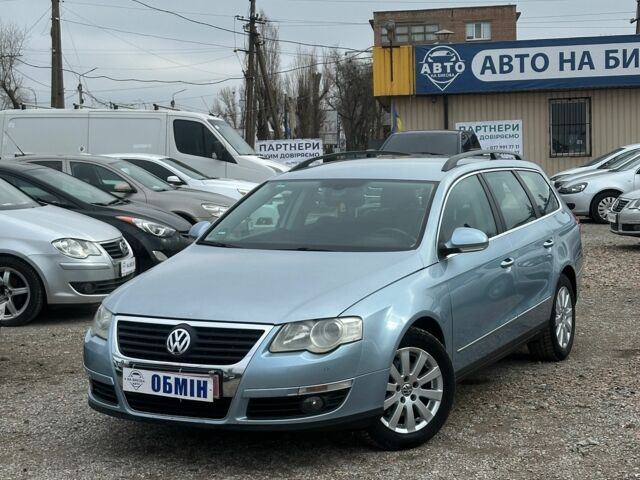 Синий Фольксваген Пассат Вариант, объемом двигателя 1.6 л и пробегом 189 тыс. км за 6100 $, фото 1 на Automoto.ua