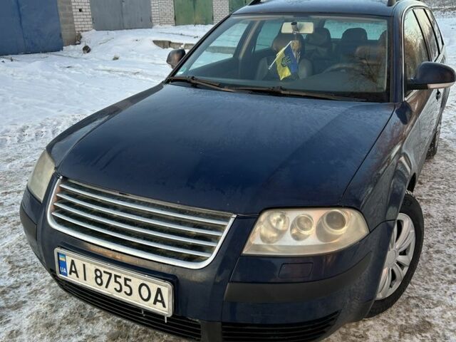 Синий Фольксваген Пассат Вариант, объемом двигателя 1.9 л и пробегом 304 тыс. км за 4700 $, фото 1 на Automoto.ua