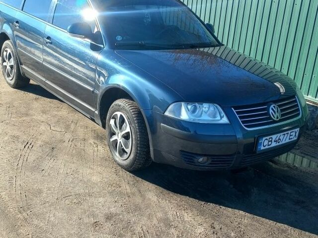 Синий Фольксваген Пассат Вариант, объемом двигателя 2 л и пробегом 250 тыс. км за 4500 $, фото 1 на Automoto.ua